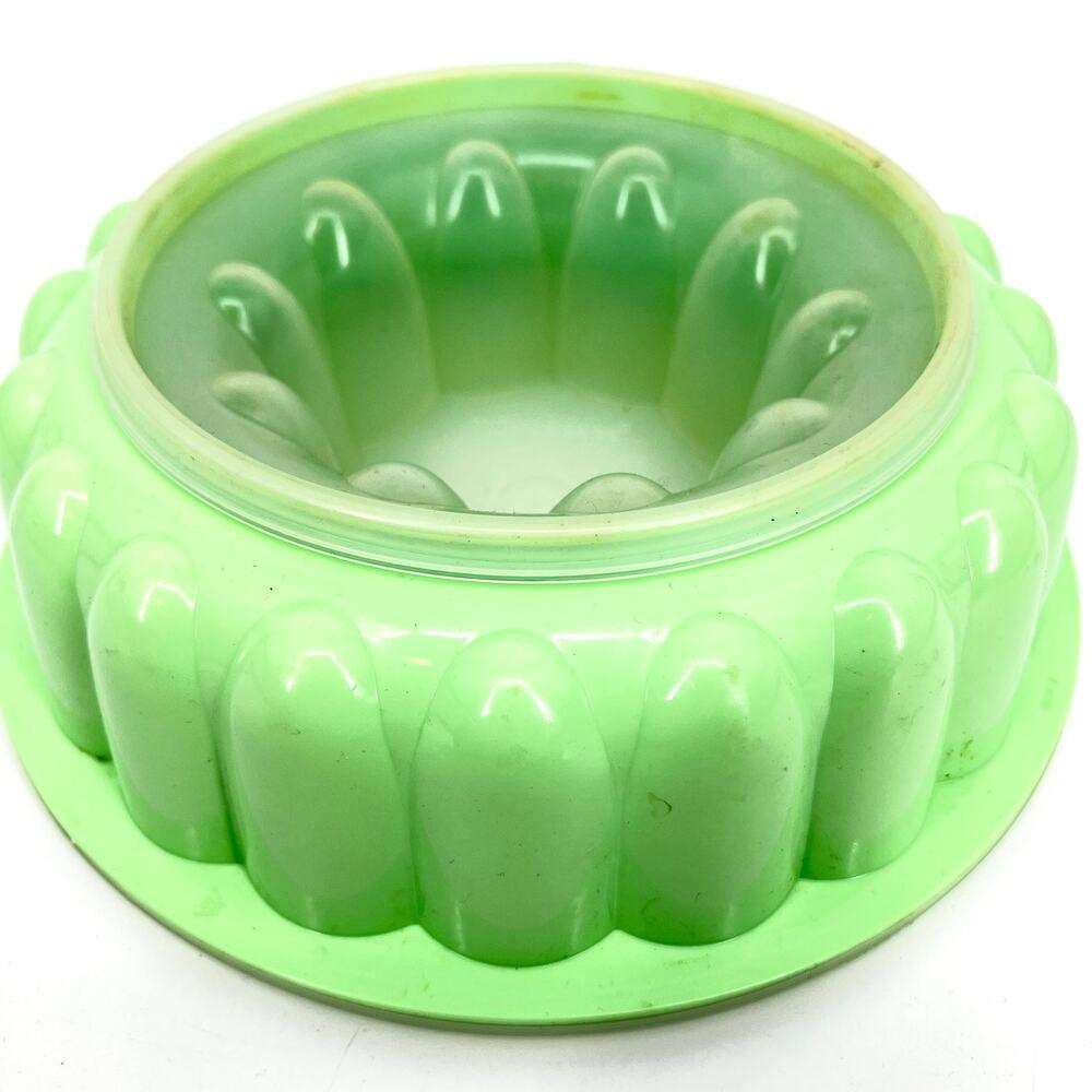 Vintage Tupperware Mint Green 3 Piece Round Jello Ring Mold